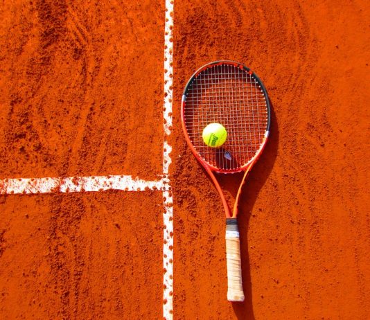 Tennisbaan huren voor een stukje ontspanning en sportiviteit tennisbaan